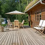 بيت للعطل 3 Bedroom Beautiful In Melby