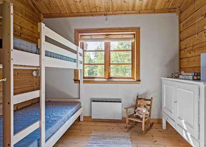 3 Bedroom Beautiful In Дом отдыха Melby